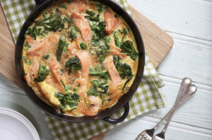 Frittata s lososom a brokolicou